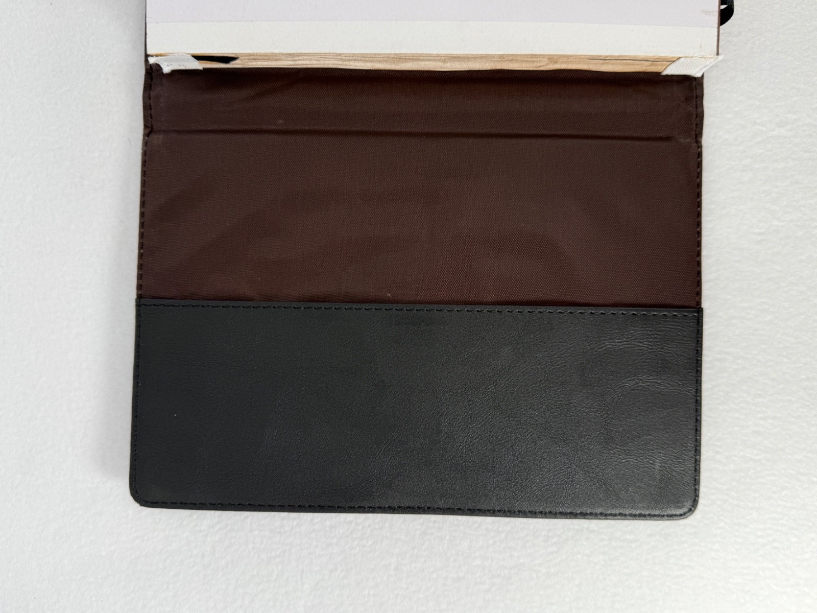 Cagie Journal with Lock Refillable 290 Lined Pages, Black w/ Gold Lock