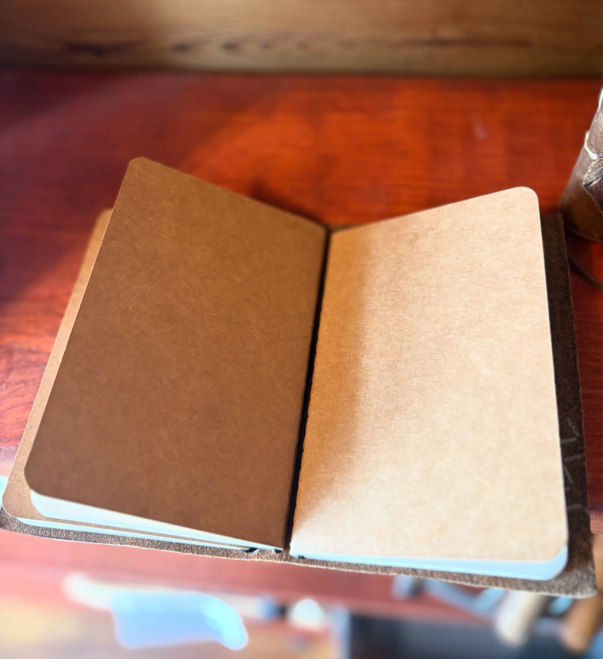 Leather Traveler Notebook w/ Elastic Band Closure Handmade Refillable Brown