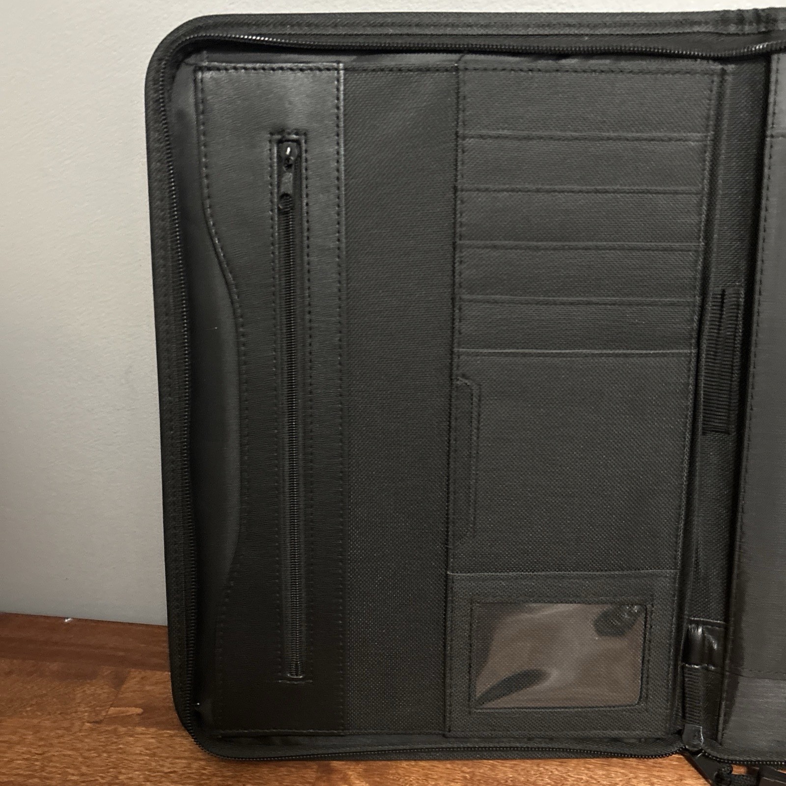 D.A.R.E Black Drug Abuse Education Binder Organizer Folio DARE Zipper Closer