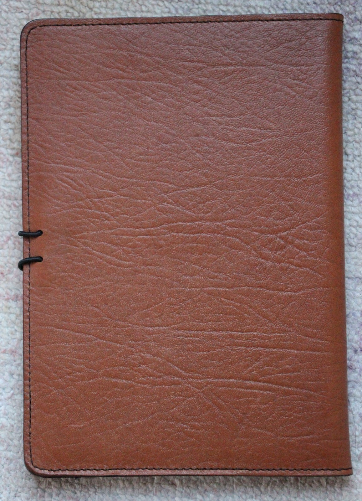 Oberon Design SMALL Leather PORTFOLIO W/ NOTEPAD 8″ X 5″- HOKUSAI WAVE in SADDLE