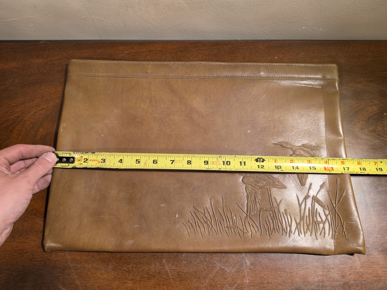 Large 17″ VTG Brown Leather Folio Portfolio Embossed Ducks Wildlife Document Bag