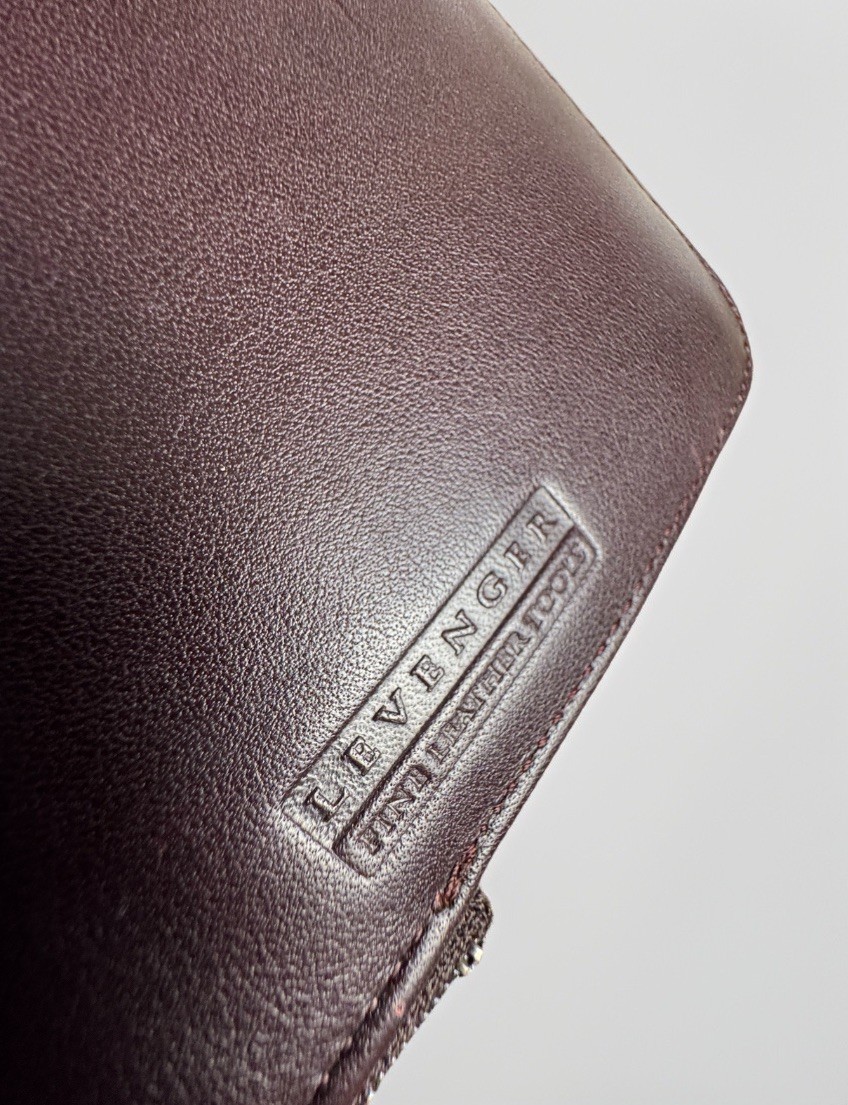 Levenger Wallet Organizer Zip Planner Credit Card Pen Storage 9.5” x 5”