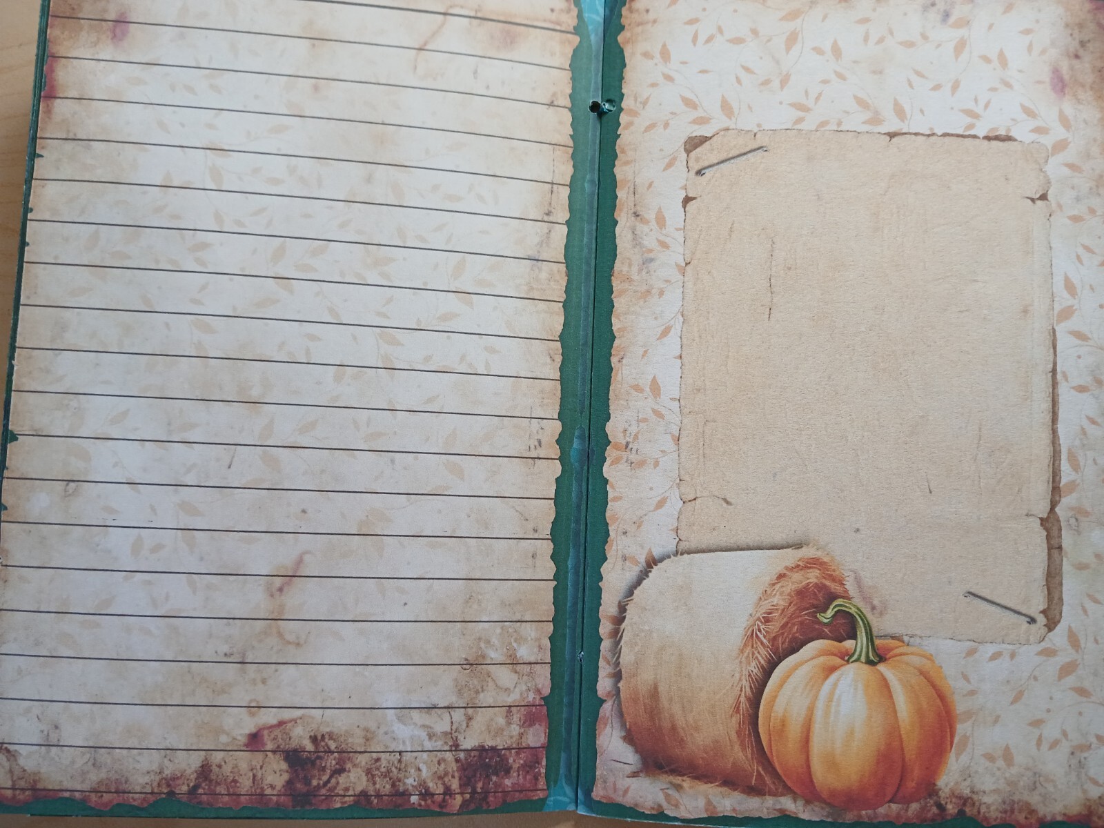 Junk Journal Booklet “AUTUMN BREEZE” Fall Colors LG 8.5″x5.5″ 40pgs × Ephemera