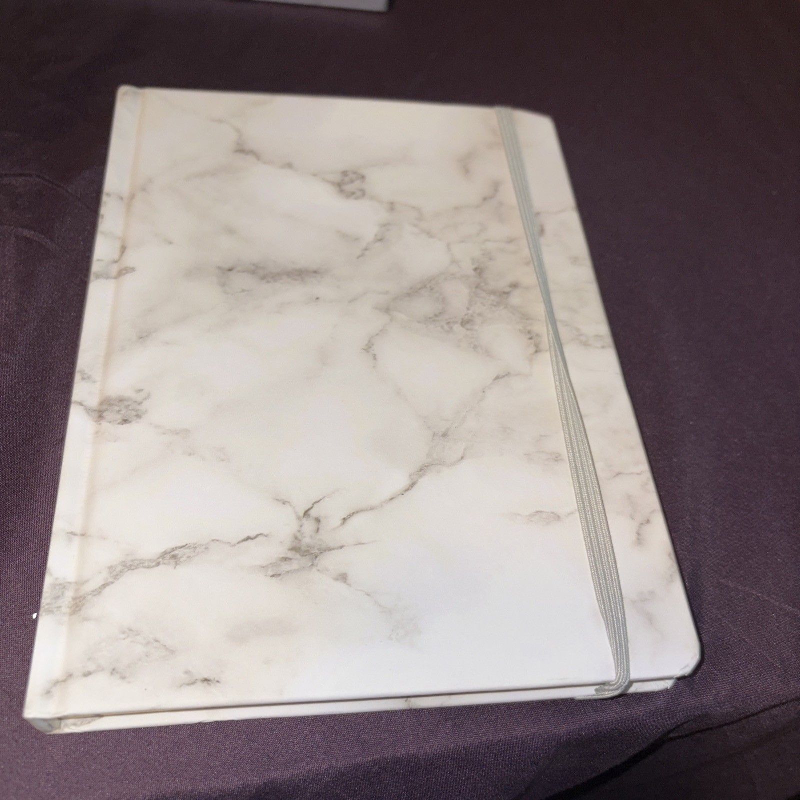 NEW THRESHOLD JOURNAL 6X8 INCHES 120 SHEETS BEAUTIFUL GOLD TRIM ON PAPER EDGE