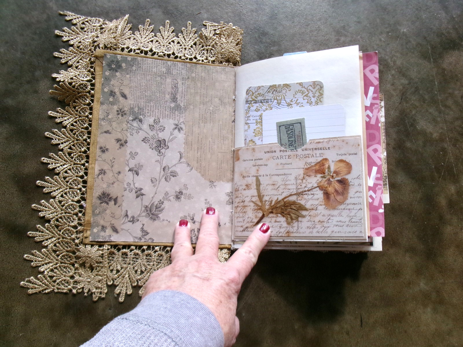 TRUE VTG JUNK JOURNAL WRITING JOURNAL JOURNAL “HEADS UP” POCKETS TUCKS