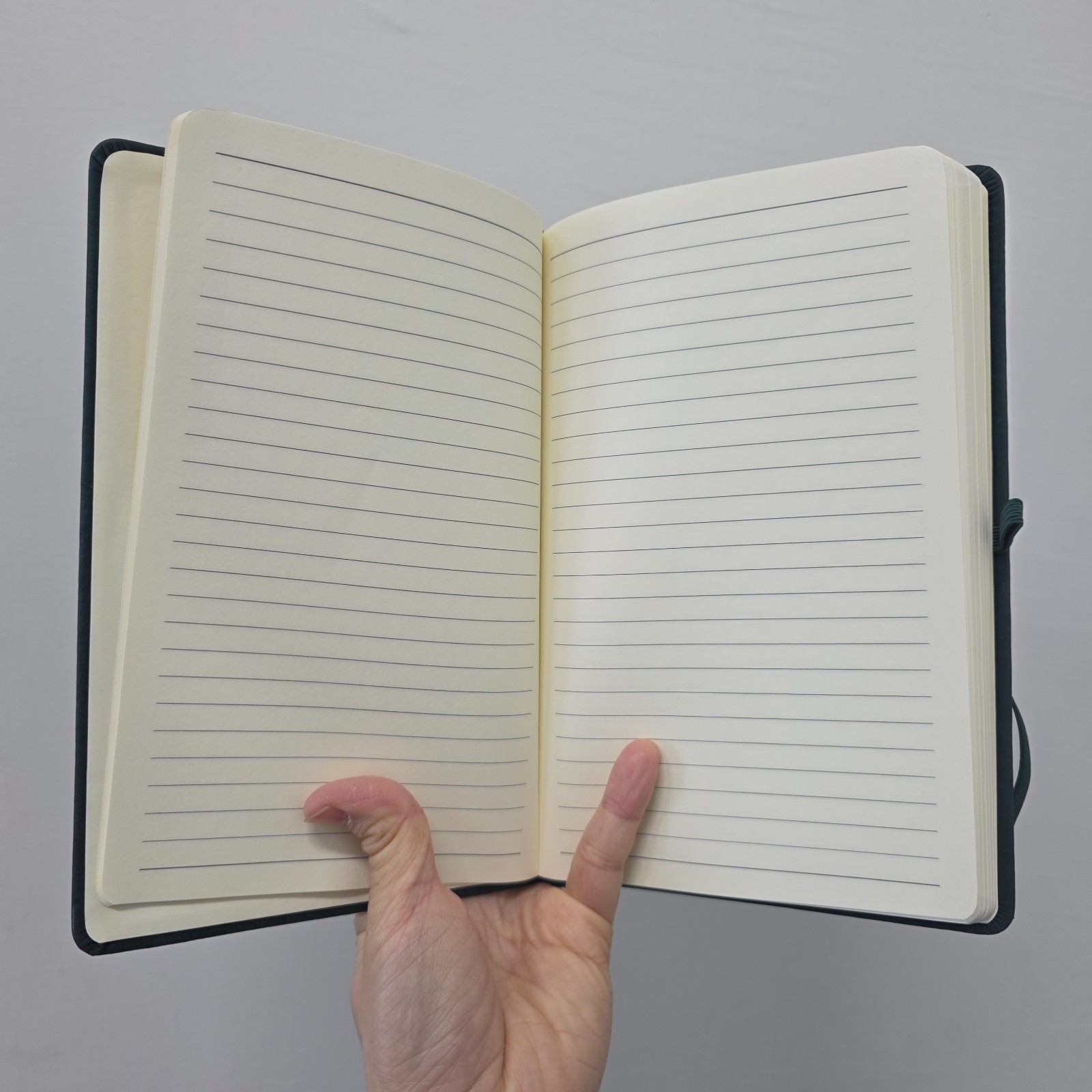 Starbucks Green Hardcover Lined Notebook Korea Limited w/ Elastic Band