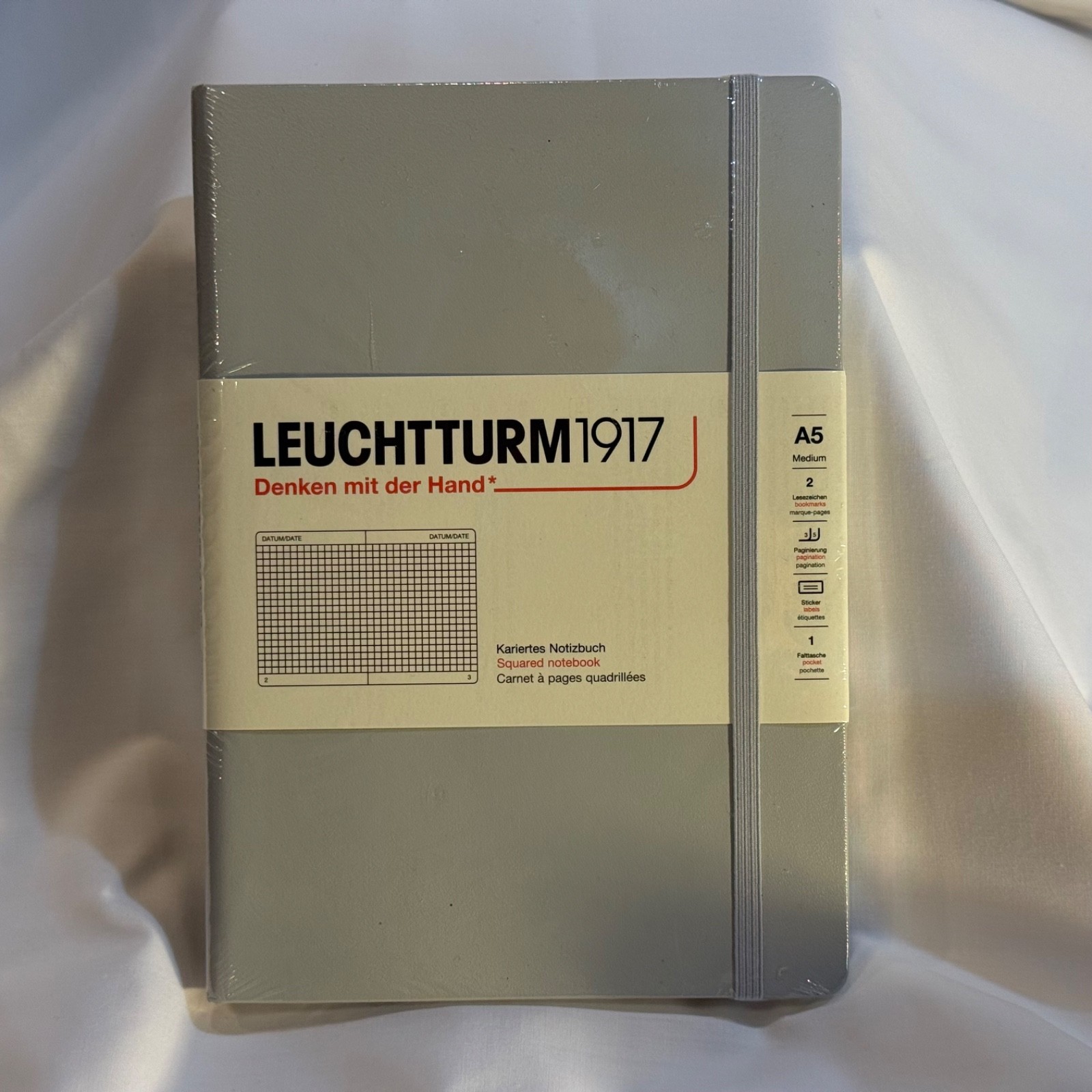 Leuchtturm1917 Medium A5 Squared Notebook Hardcover (Grey) – NEW