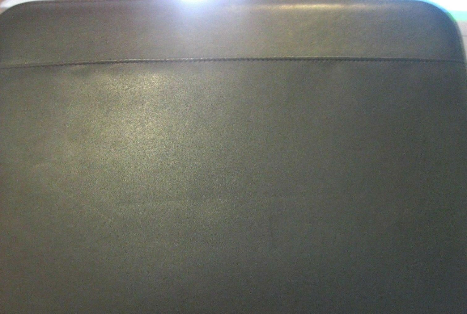 Leather Dark Brown Padfolio Zipper Closure Compact Disc Holder Padfolio CD Music