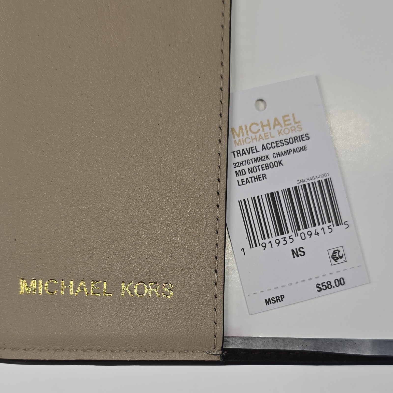 MICHAEL KORS Travel Accessories MD Leather Notebook Champagne Elastic Closure…