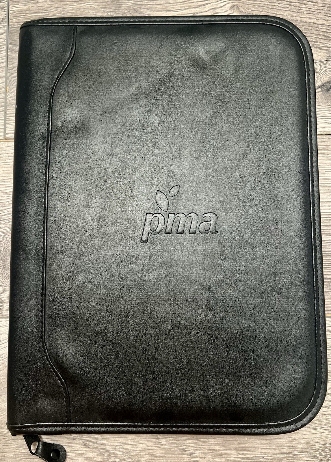 Gemline Navy Blue Portfolio With Writing Tablet Leather Zip Around PMA Logo