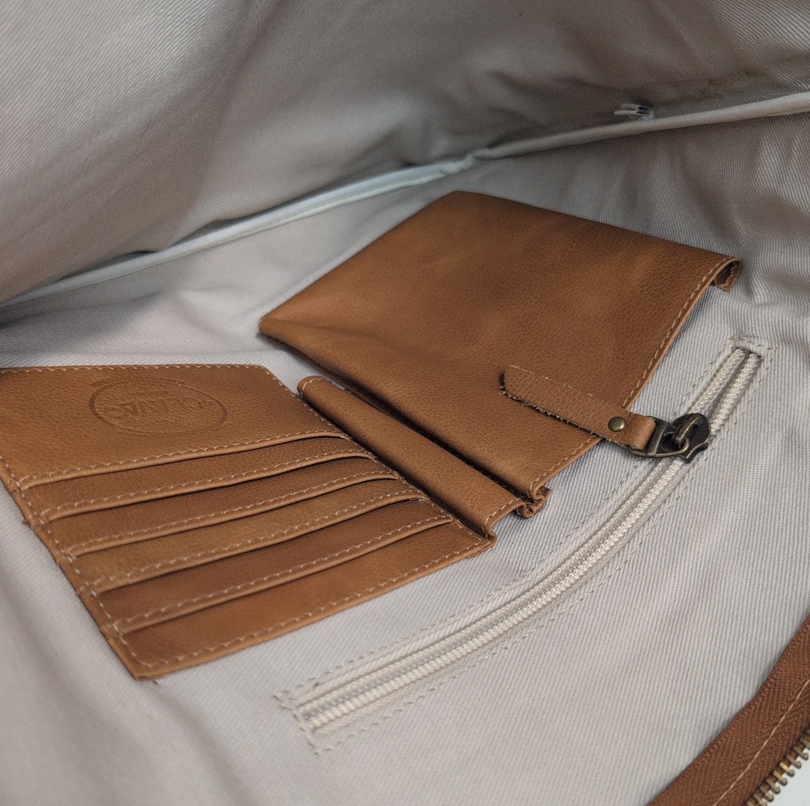 Clava Brown Leather Travel Business Organizer Clutch Zip Portfolio Wallet