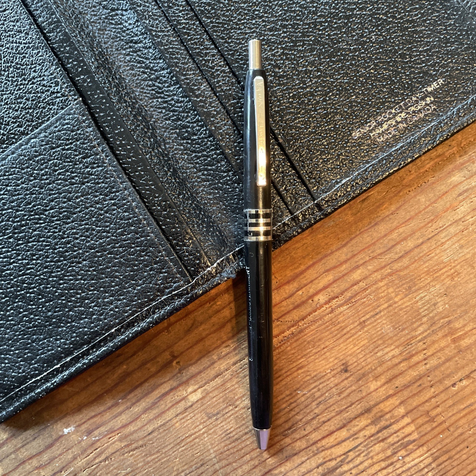 Senior Pocket Day Timer Hampshire Pigskin Made In Canada Black W/ Skillcraft Pen