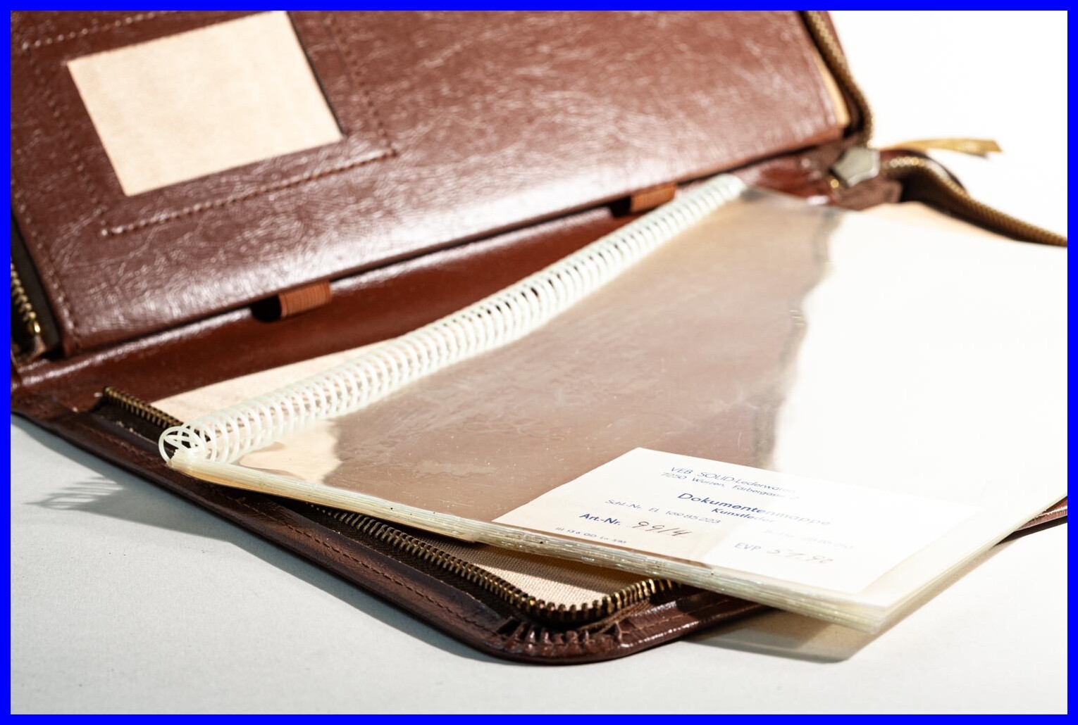 1983 DDR Solid Leather Goods Din A4 Faux Leather Document Folder, Unused