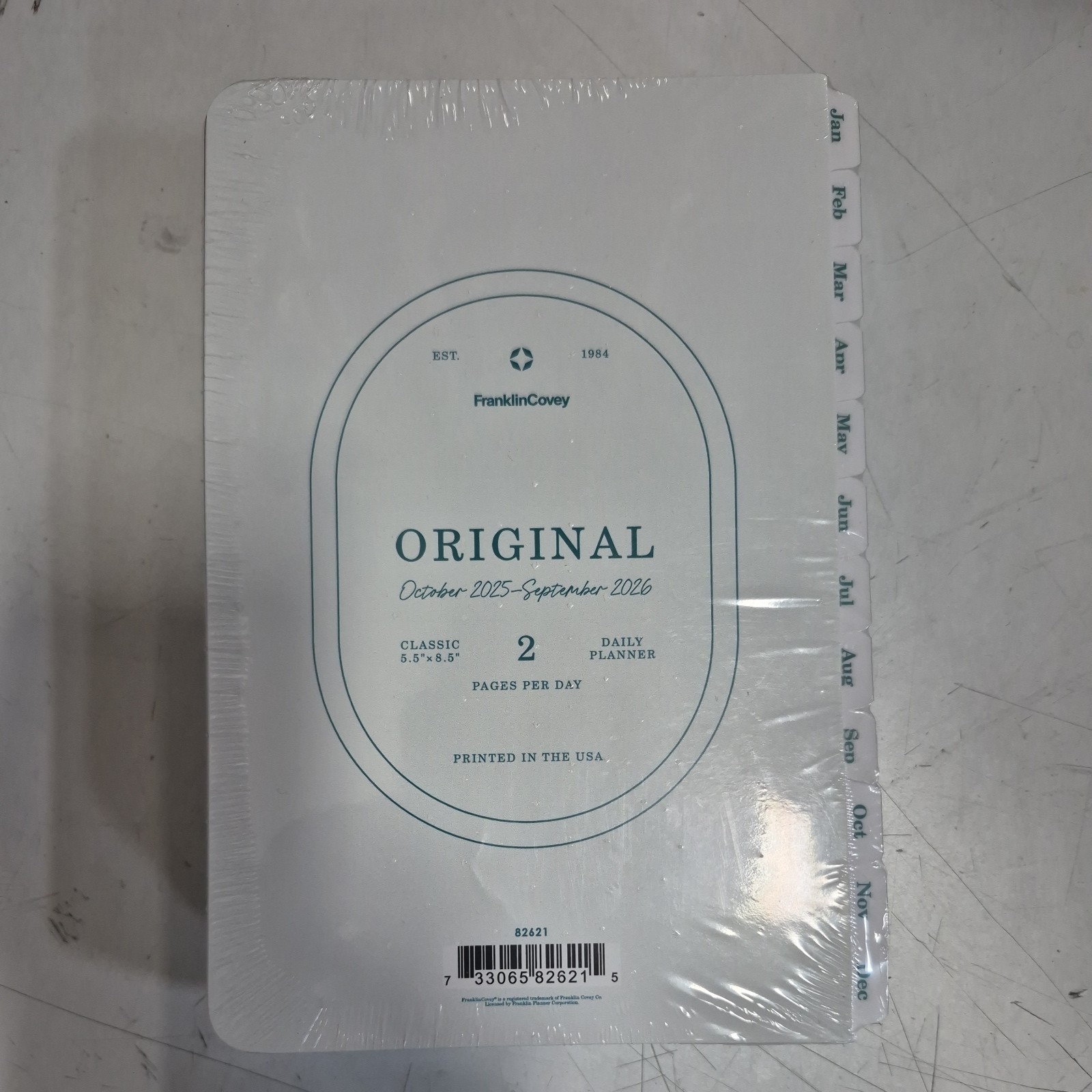 – Two Page Per Day Ring-Bound Planner Classic, Oct 2025 – Sep 2026