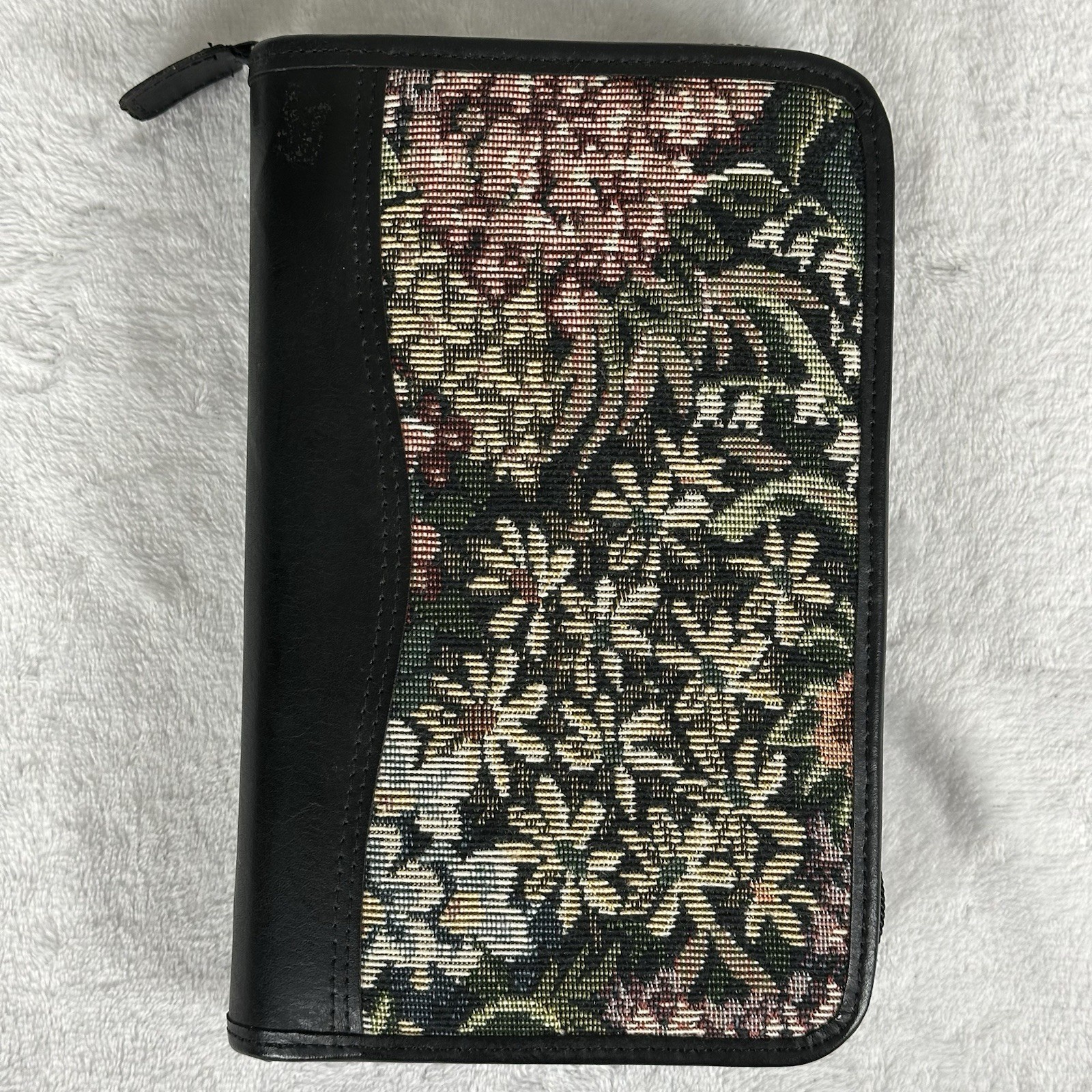Vtg Daytimer Floral Print Tapestry Binder Black Zippered 8.5×5.5 in, 6 Ring