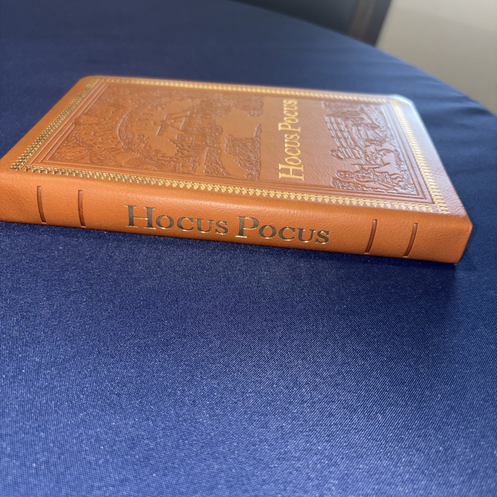 Disney Hocus Pocus 1693 Leatherbound Journal Notebook Spell Book New Unused
