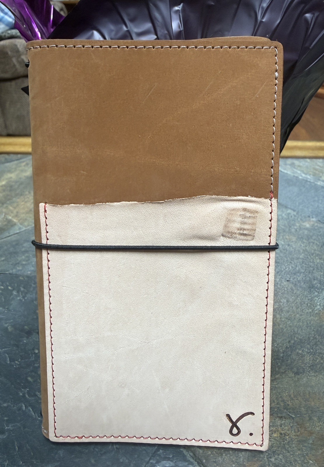 ~*Sojourner USA ~B6 Slim Trifold ~ Seed Nubuck Leather ~ Natural Leather Pockets