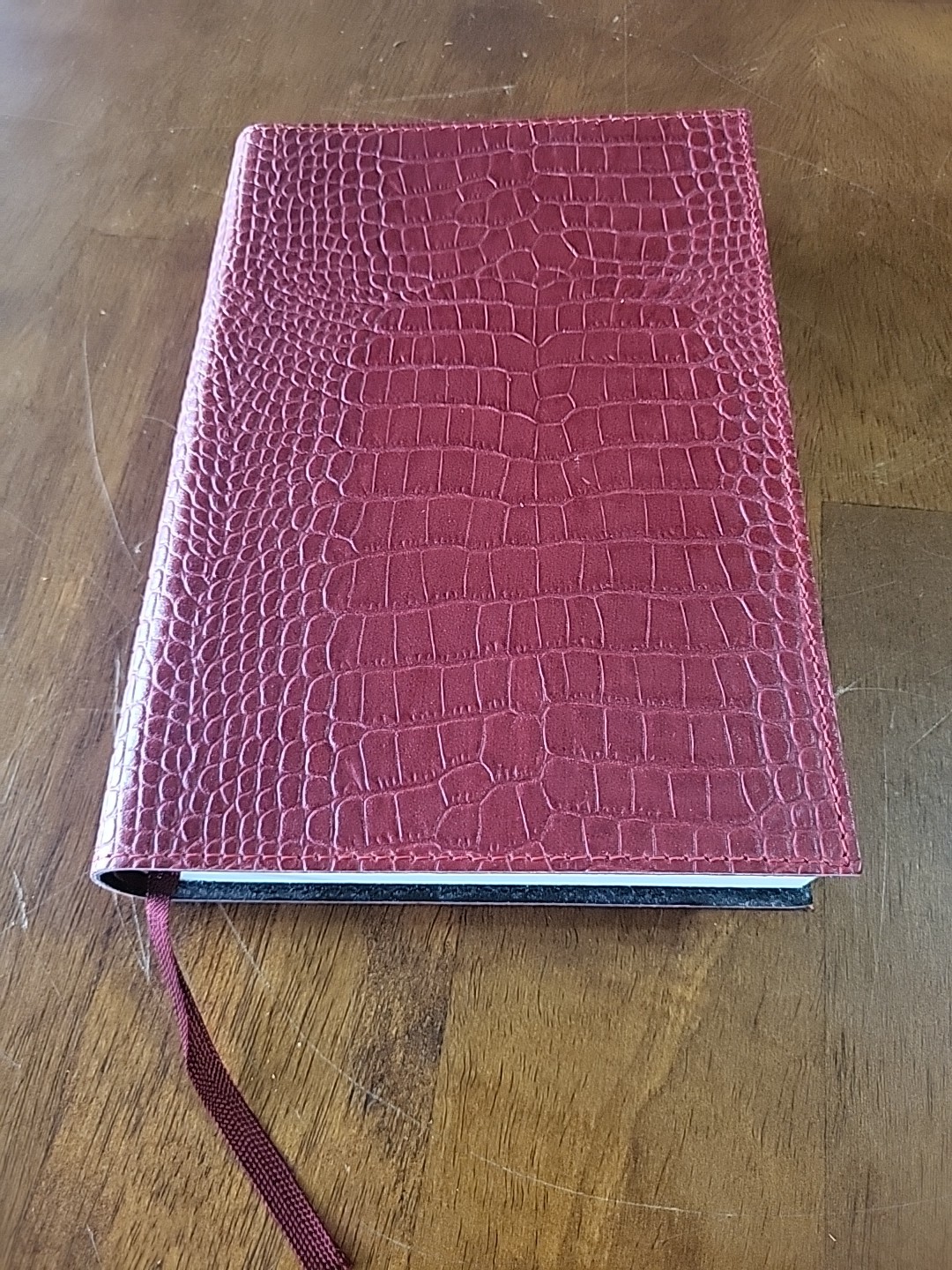 CAVALLINI & CO Gigante Embossed Leather Journal Red 6″ x 8-1/2″ 69