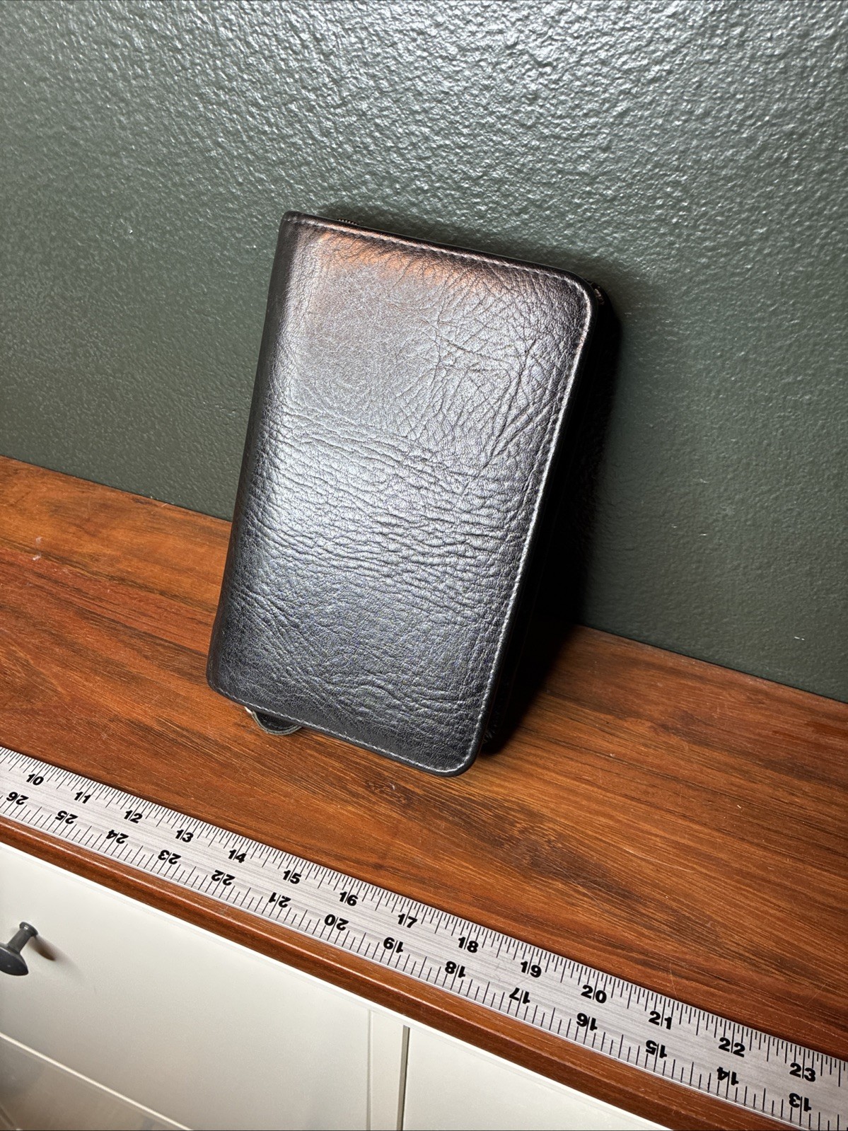 Day-Timer Black Leather 6-Ring Binder with zipper closure
