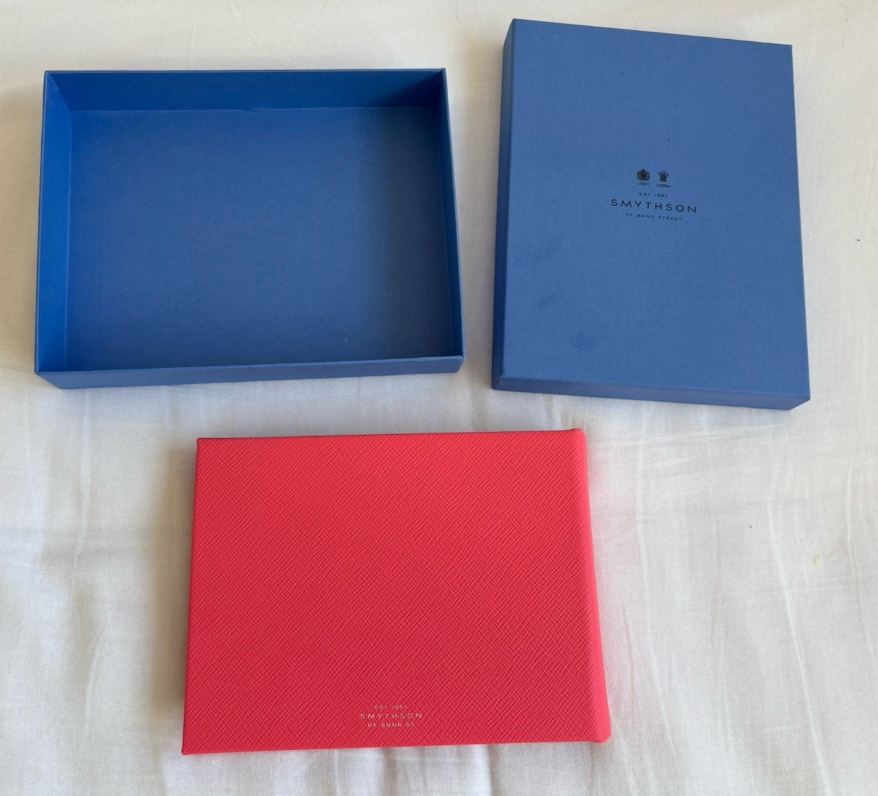 NIB Smythson of Bond Street Small Visitors Book in Pink Pebbled Leather Gilded