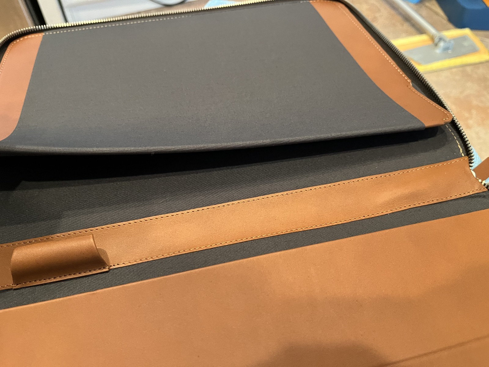 Bellroy A4 Work Folio premium Caramel leather (EWFB-Caramel) – Near Mint