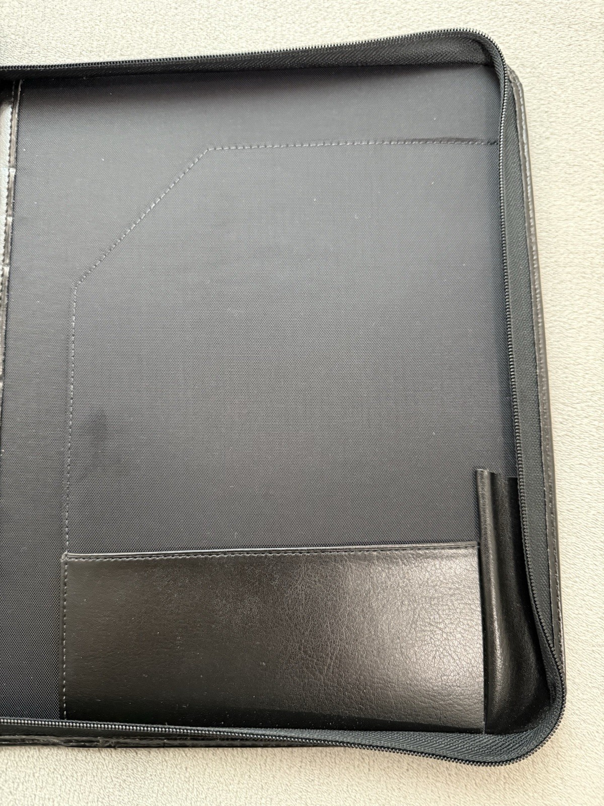 Day-Timer Planner Leather? Black USA Made 7 Ring Binder Double YKK Zipper Slots