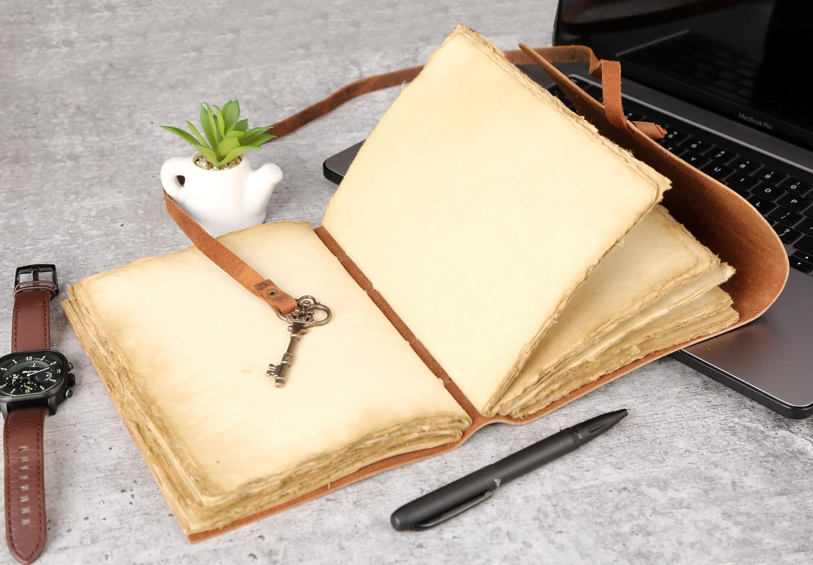 Leather Journal with Deckle Edge Paper 8×6 inch and Vintage Key 8 x 6, Brown