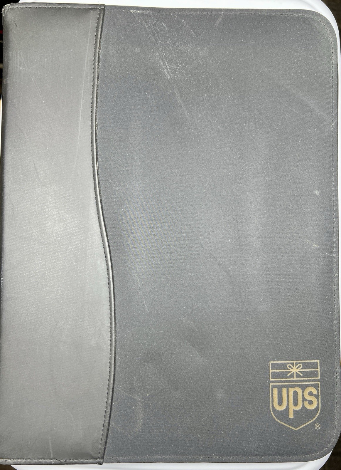 UPS Zippered Portfolio Organizer Binder Document Case Business Padfolio