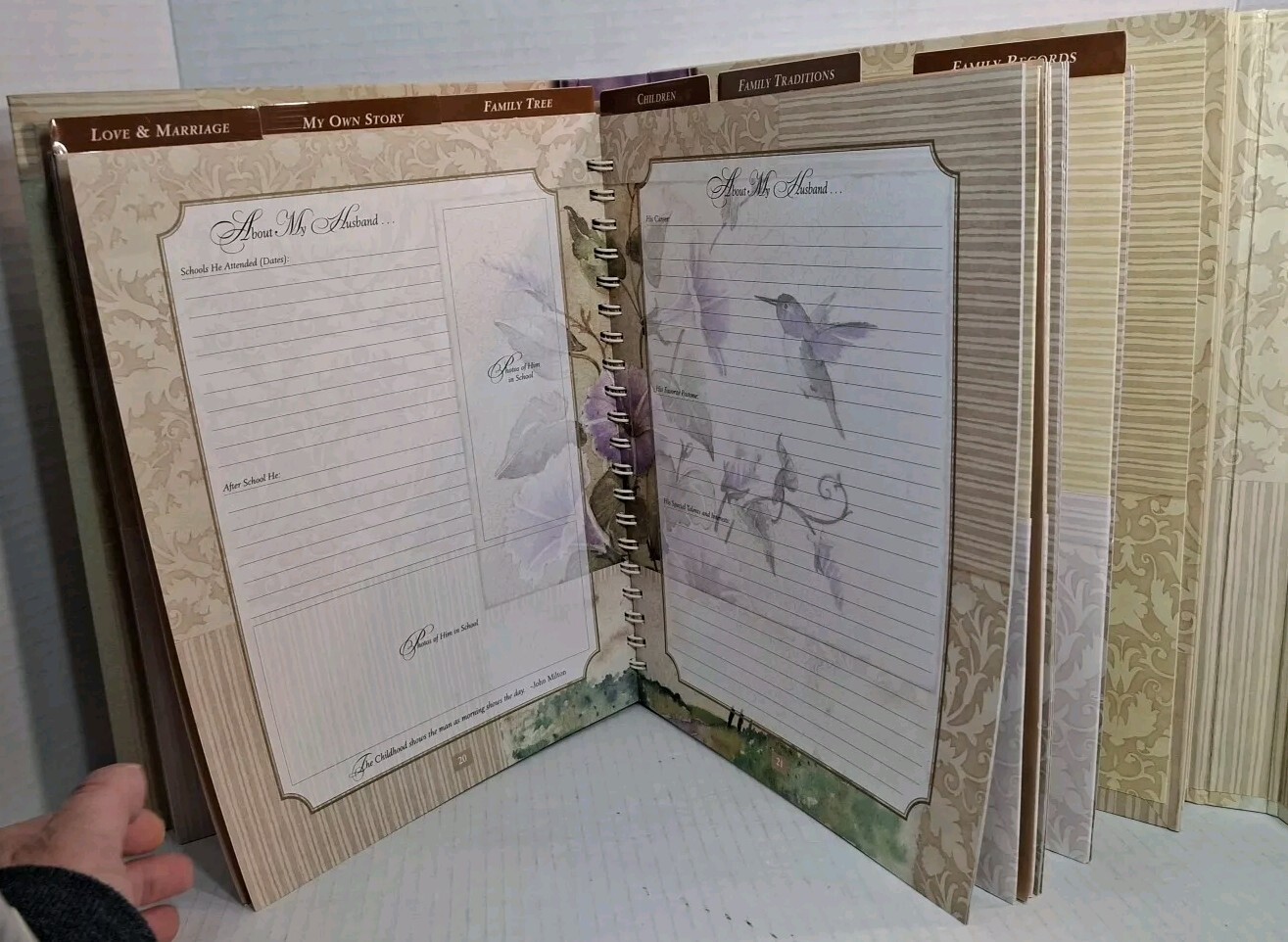 Mothers Memories Journal Keepsake Binder Pockets Acid Free Hummingbird Flowers