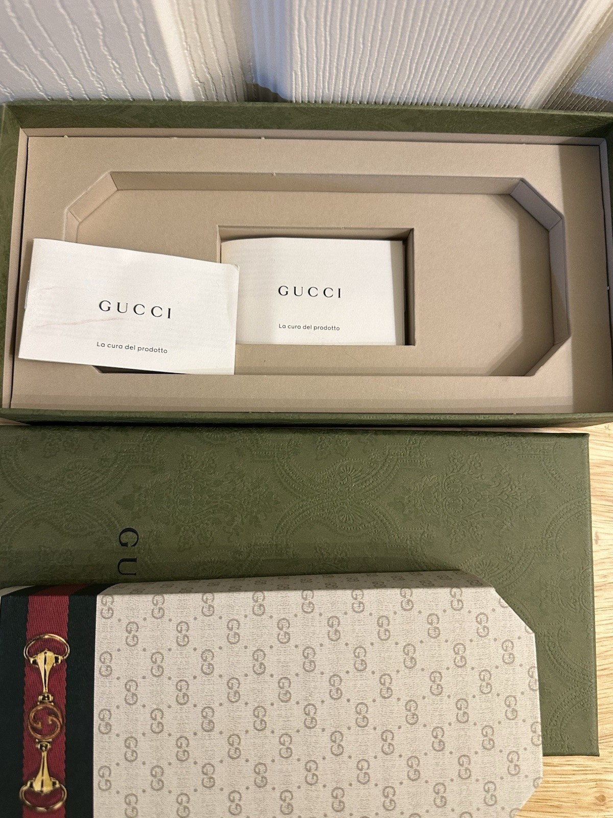 New In Box Gucci luxury Graphic Print 6 Pencil Set Authentic