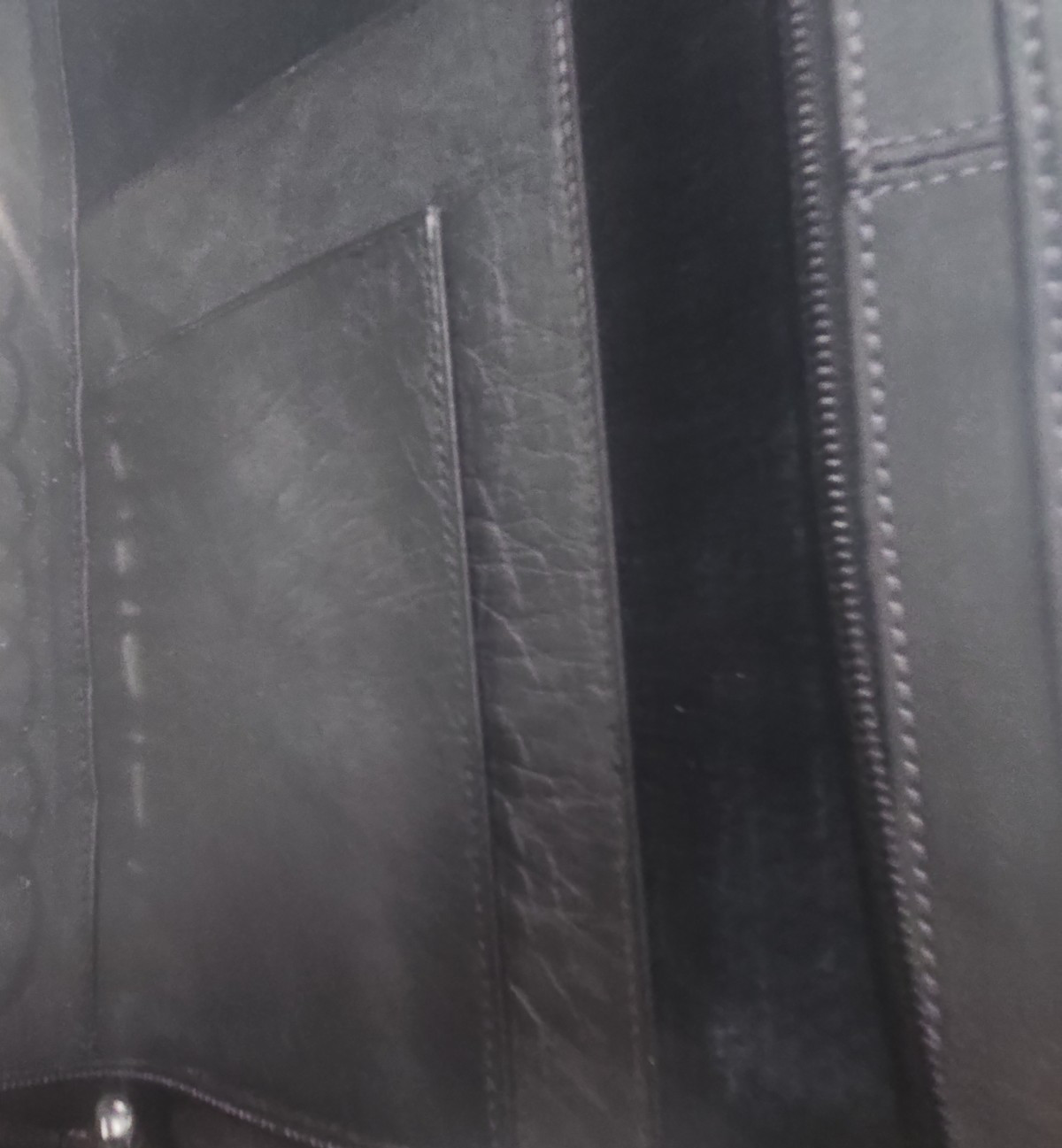 Franklin Covey Full Grain Nappa Leather 7-Ring Binder Black Classic Zip Around.