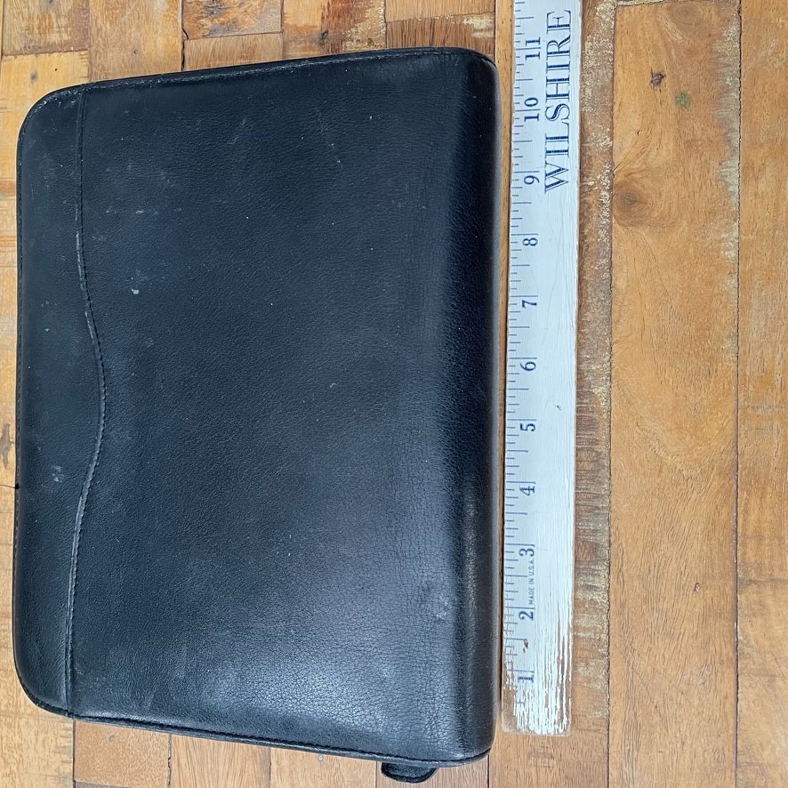Black Genuine Leather Day-Timer Organizer 7-Ring Binder 10.5″ Zip Around Closure