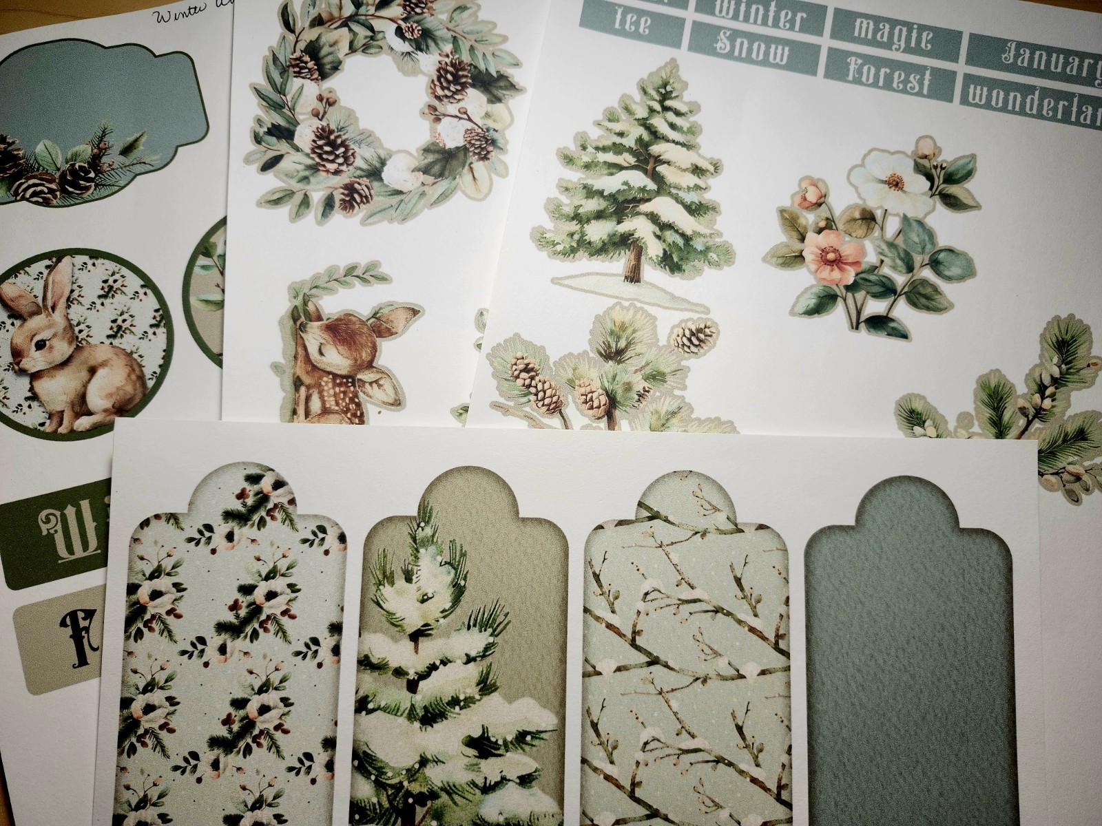 Junk Journal Booklet “WINTER WONDER” Handmade Wildlife Lg 8.5″x5.5″ 40pgs