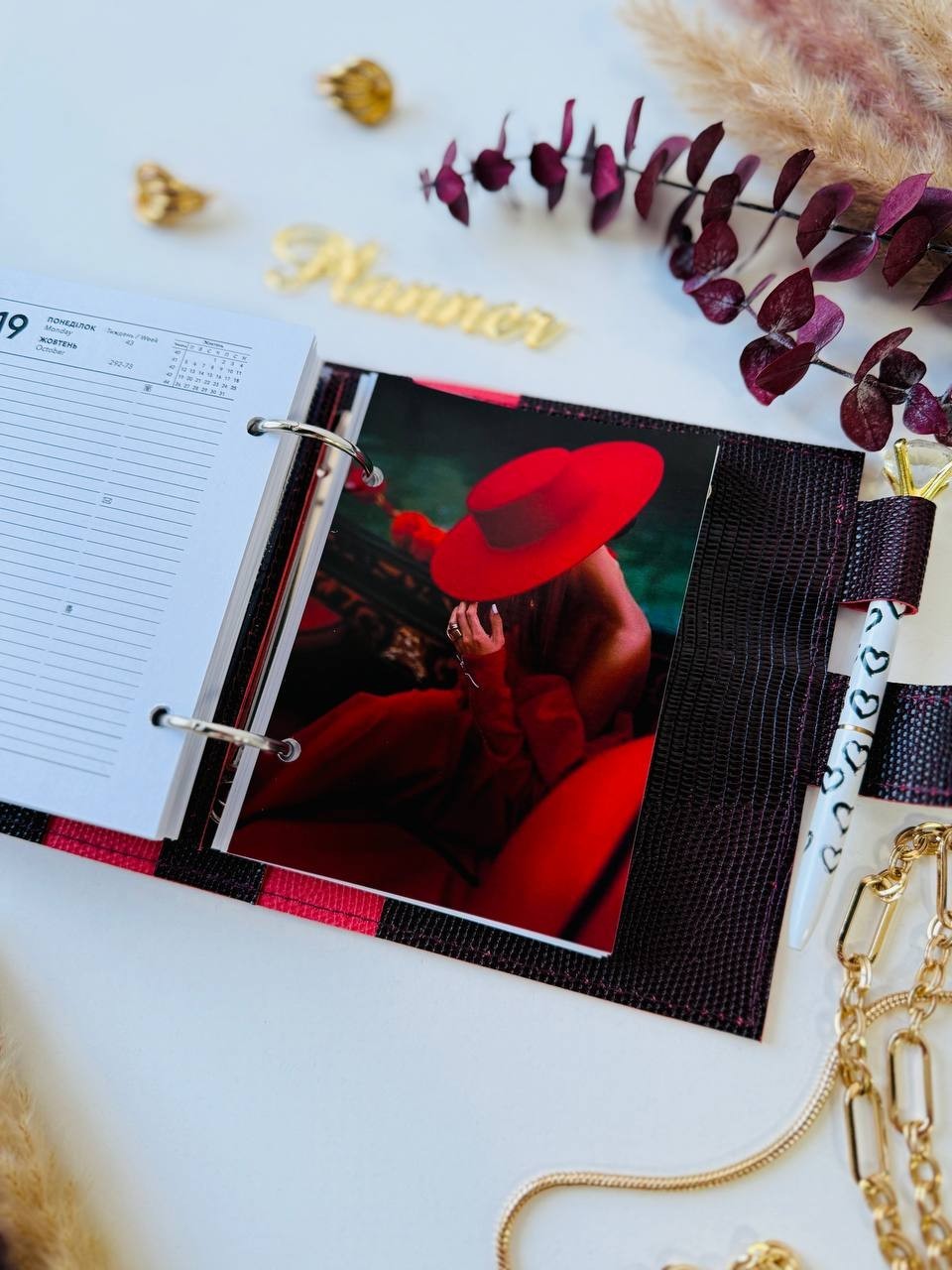 Burgundy handcrafted leather gift. Burgundy handmade planner wallet organizer.