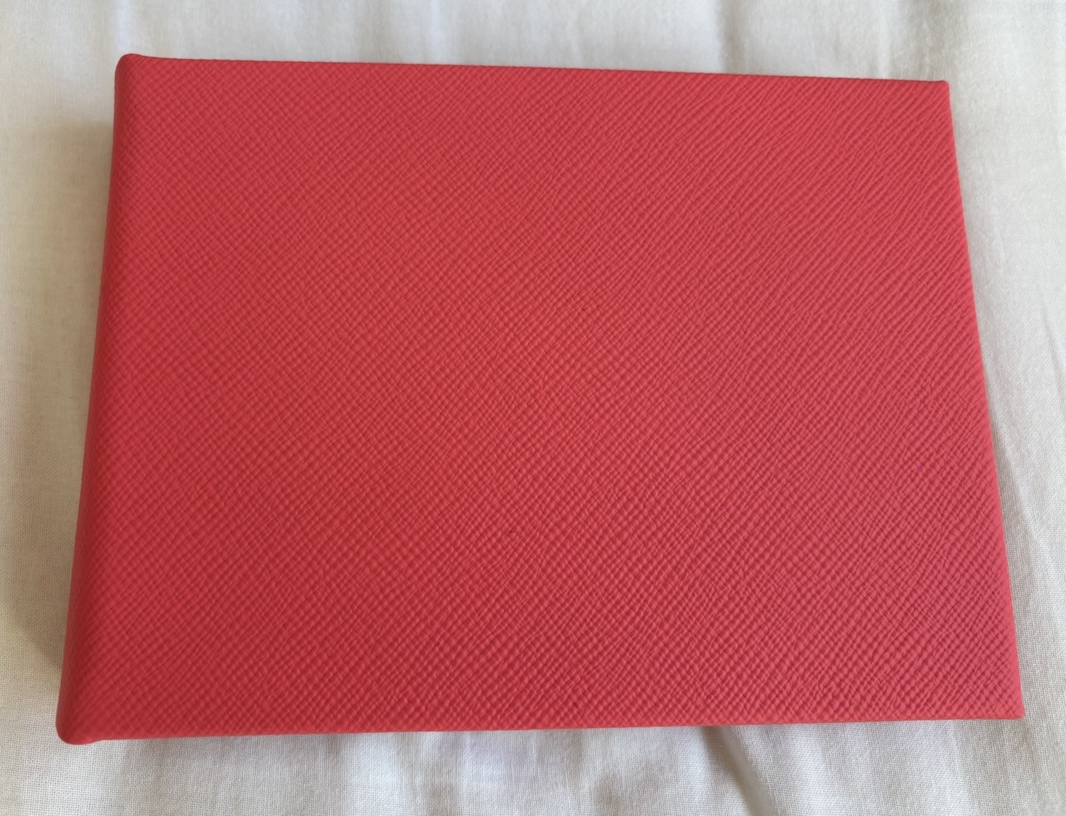 NIB Smythson of Bond Street Small Visitors Book in Pink Pebbled Leather Gilded