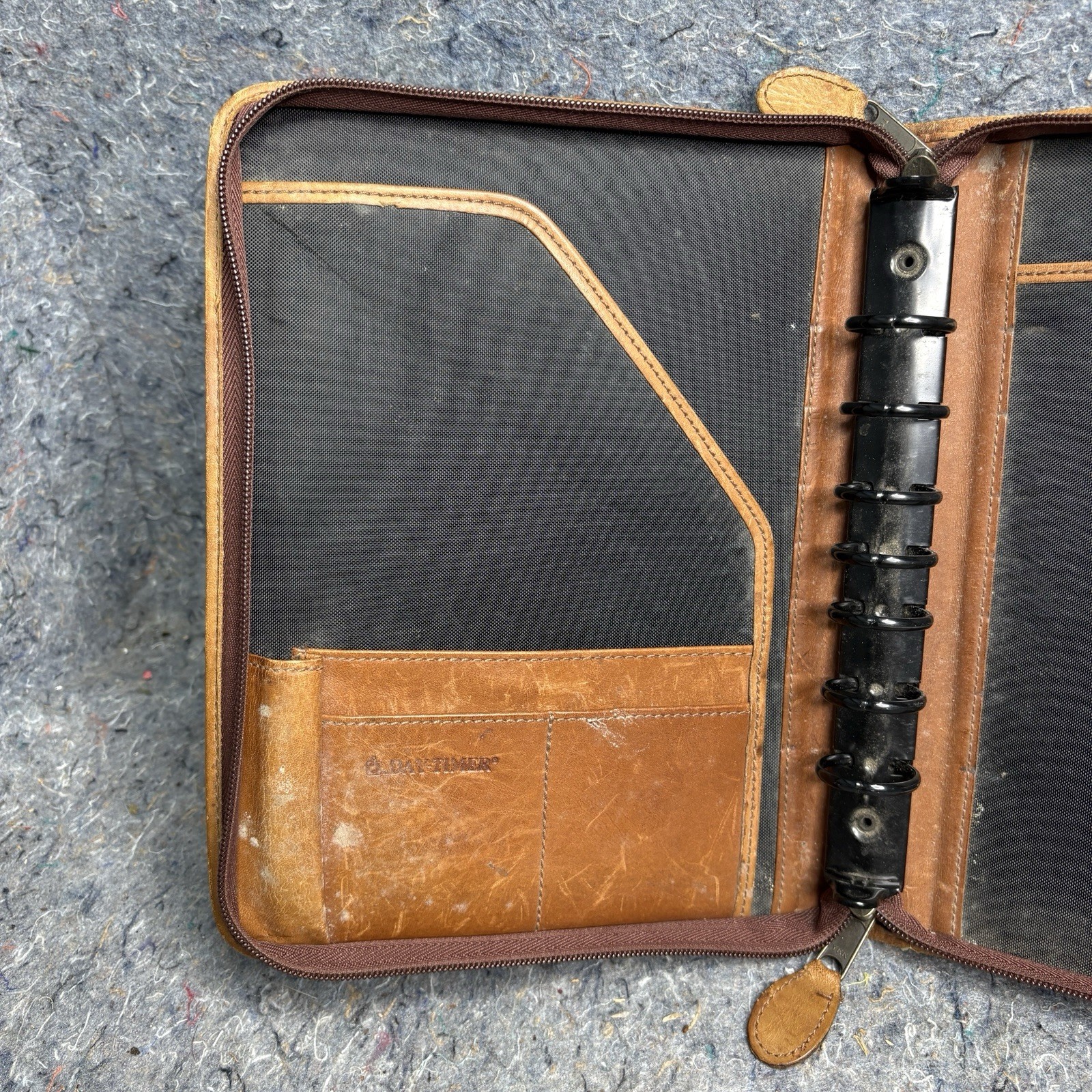 Vintage Day Timer Planner Brown Genuine Leather Organizer Binder Zip 7 Rings