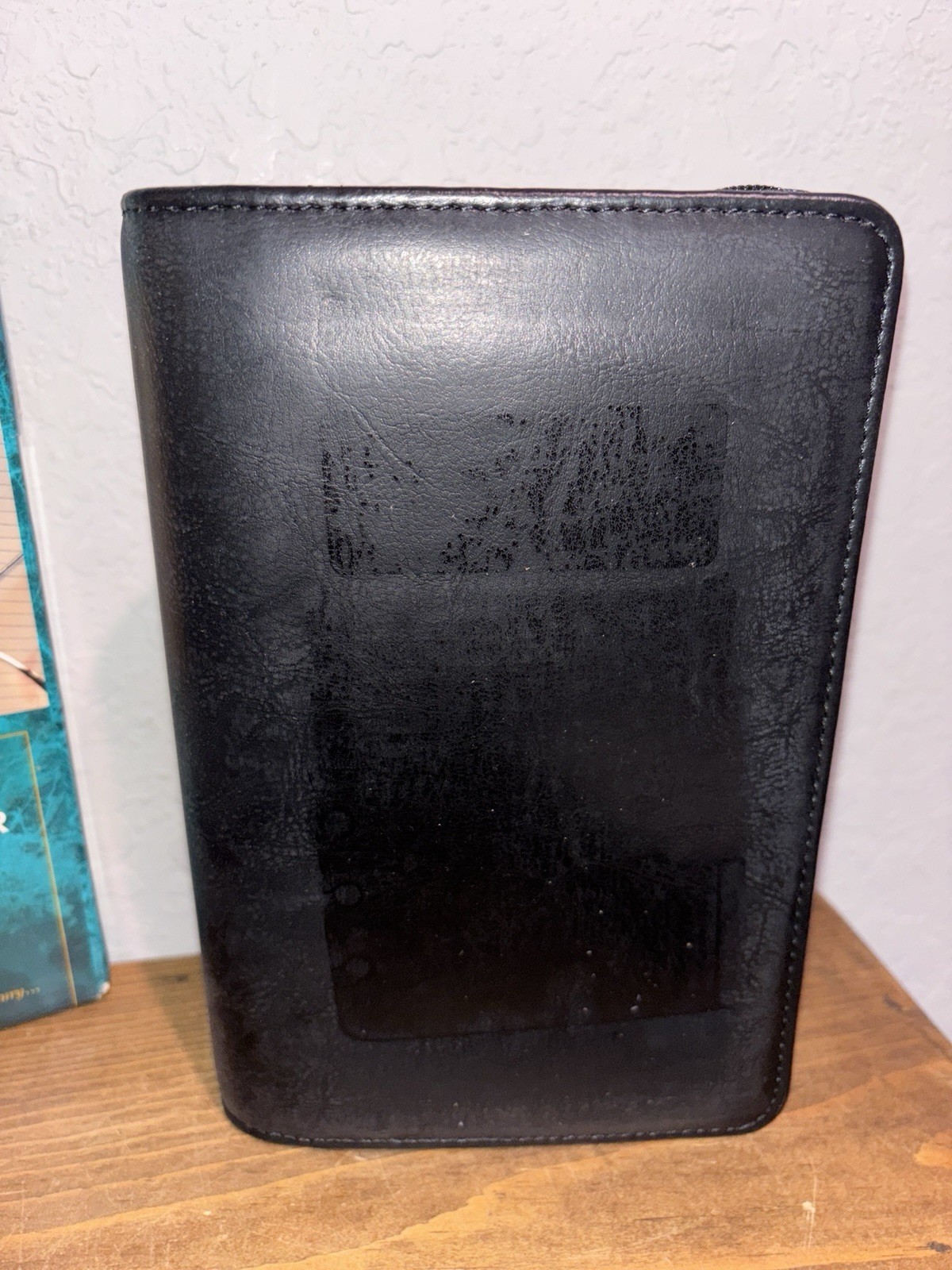 Deluxe Edition Day Timer Personal Organizer Portable Size Black Vintage New