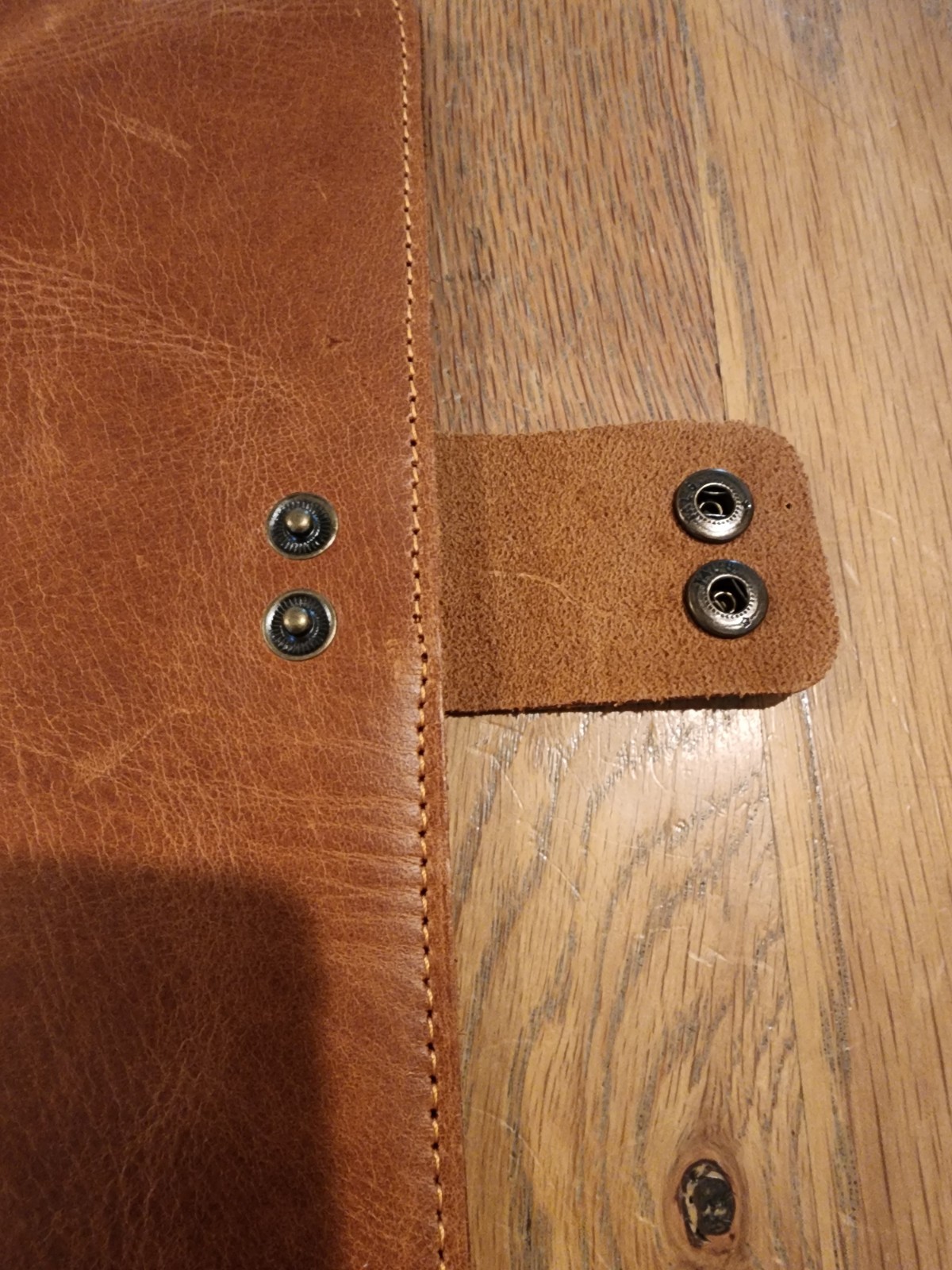 Cozy Leather Organizer in Brown