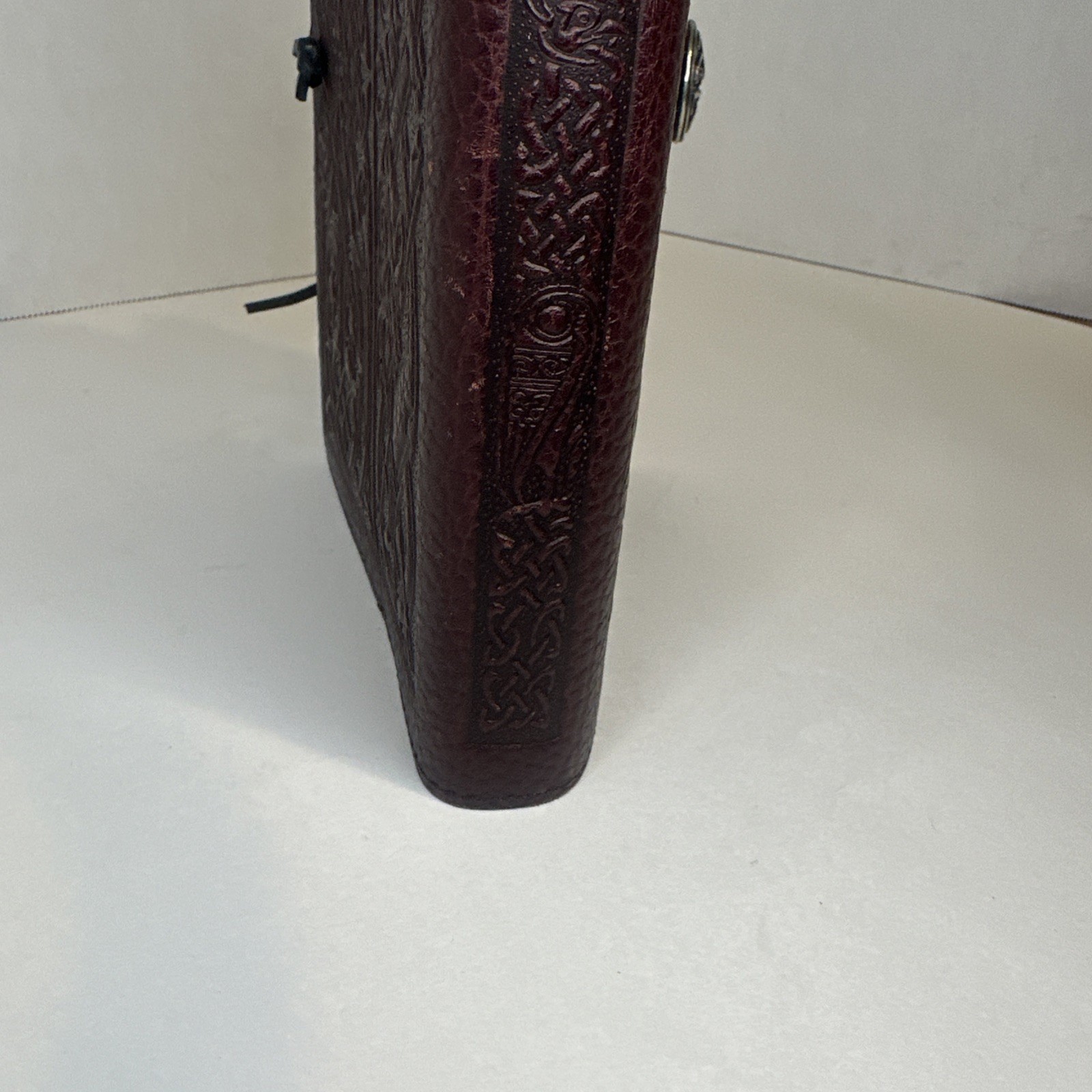 NEW Oberon Design Genuine Leather Journal Cover Irish Celtic Pewter Button 9×6