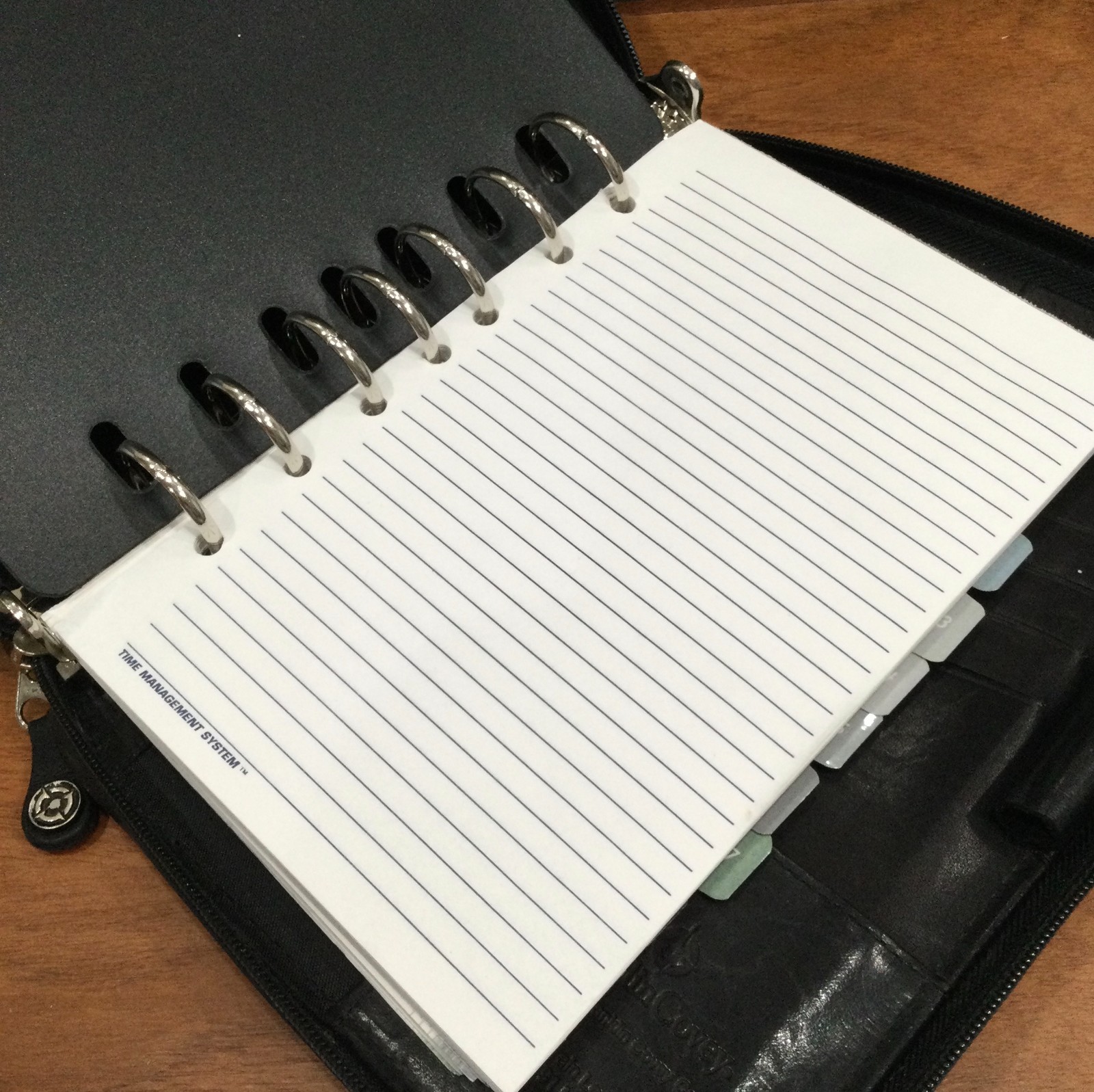 Vintage Franklin Covey 8×10 Planner Black Leather Zip-Around 7-Ring Pgs Included