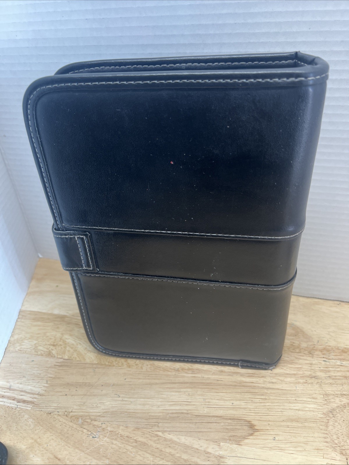 Franklin Covey Day One Black 7 Ring Binder Planner 10″ X 7″ Faux Leather
