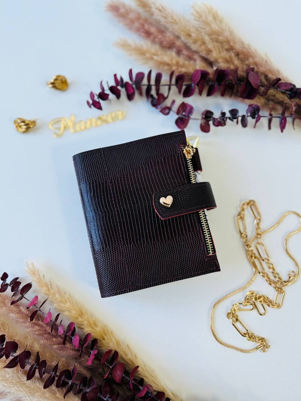 Burgundy handcrafted leather gift. Burgundy handmade planner wallet organizer.