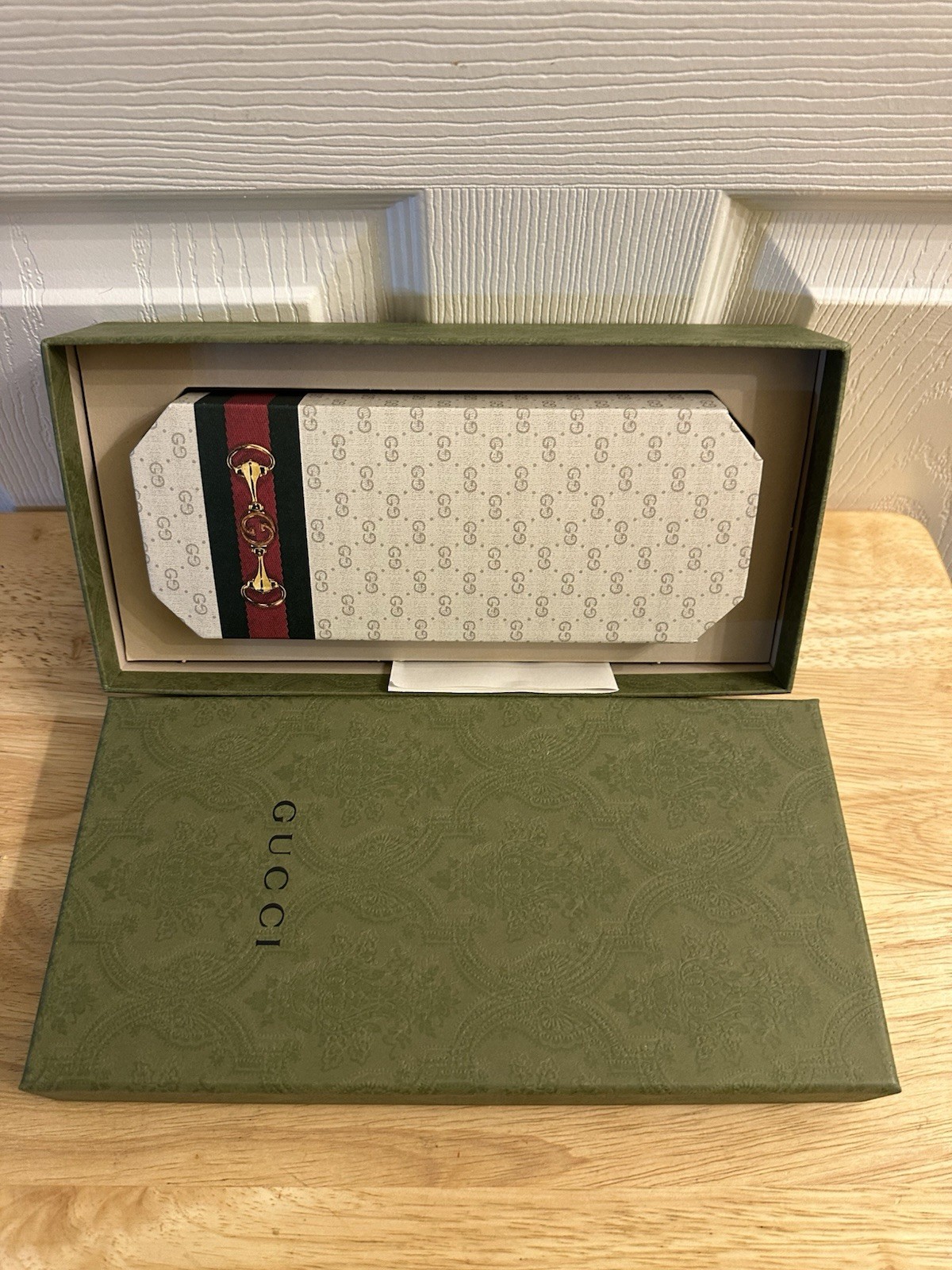 New In Box Gucci luxury Graphic Print 6 Pencil Set Authentic