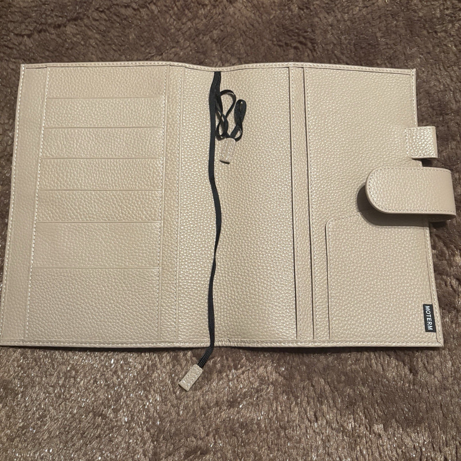 LOWERED PRICE – Moterm A7 Luxe Pocket Planner Taupe 30MM Rings Wallet