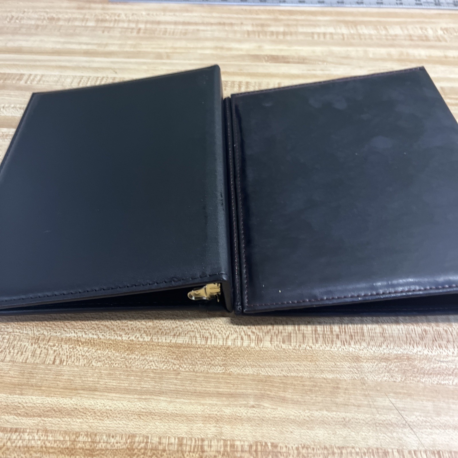 Three Ring Binder Notebook 9 3/4 X 7 1/2 X 3/4 (2) D100