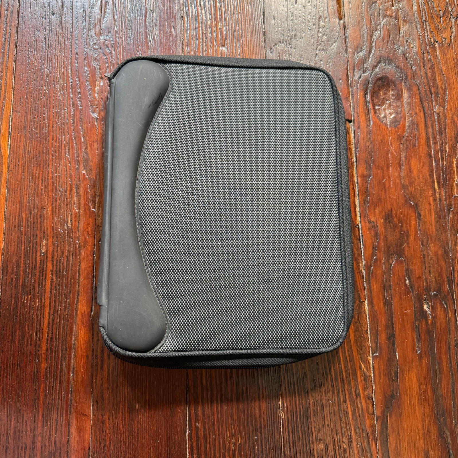 Dayrunner Planner 3 Ring 8×10 Black Zip Around Pockets Organizer Y2K
