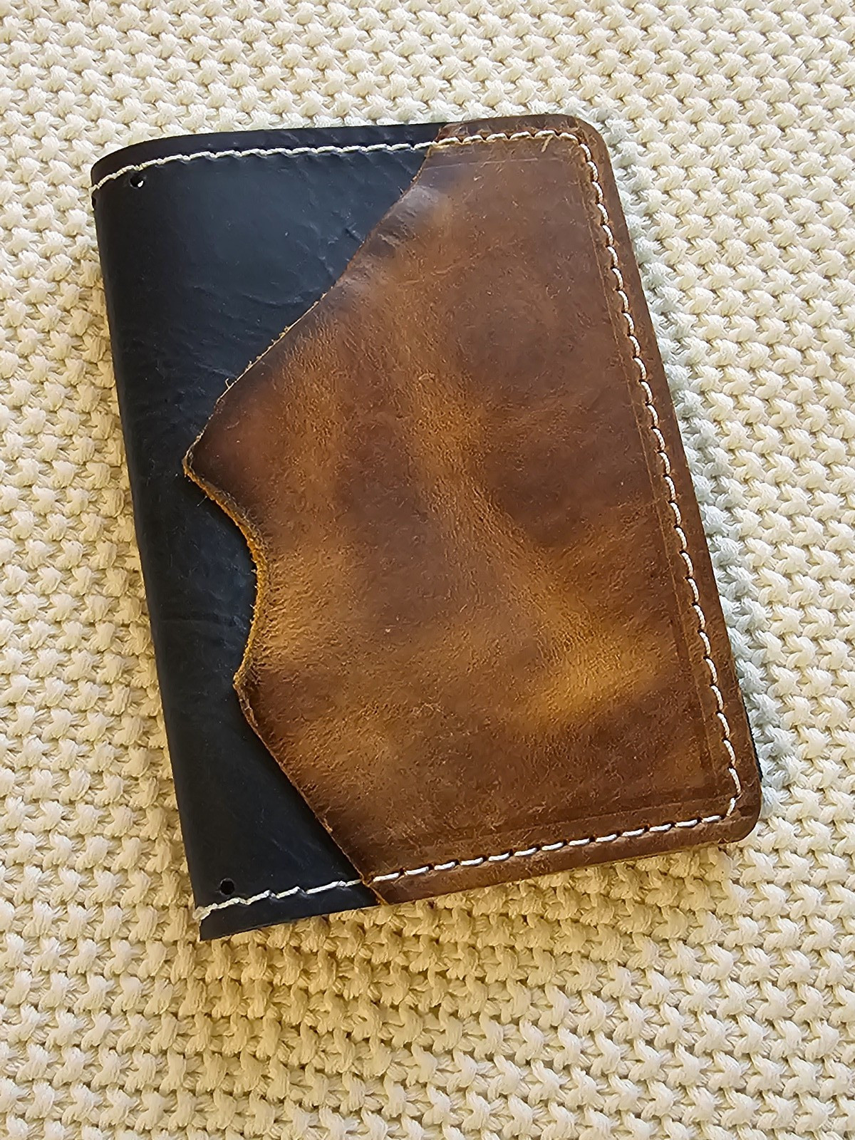 The Leather Quill Shoppe – Pocket Size Traveler’s Notebook Blue (no elastics)