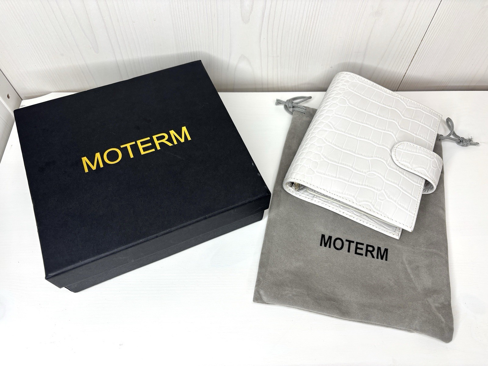 Moterm A7 Pocket Leather Rings Planner White/Light Grey Croc Wallet Organizer