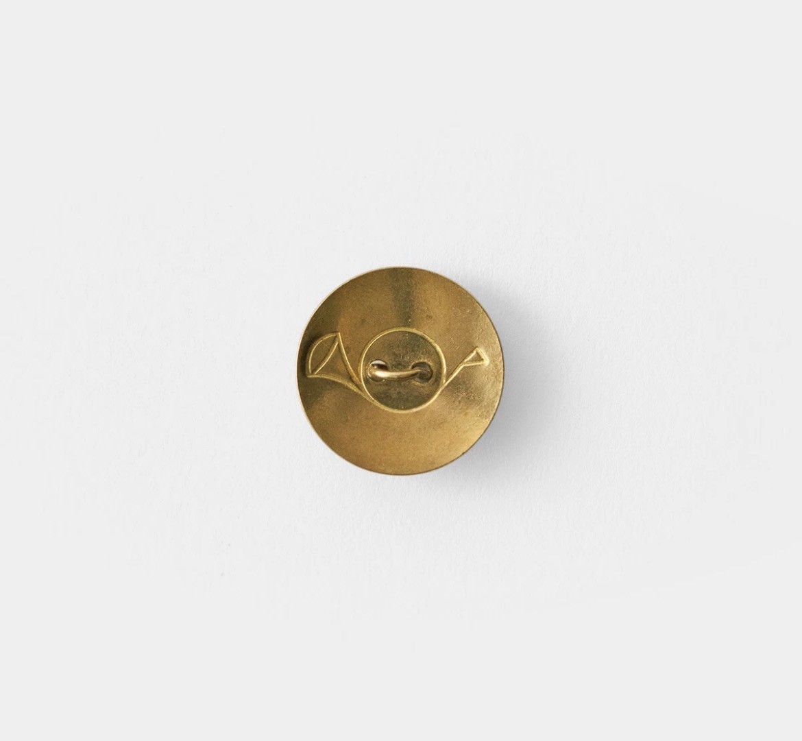 TRAVELER’S Factory Charms Gekkoso gold buttons (LARGE & SMALL)travelers notebook