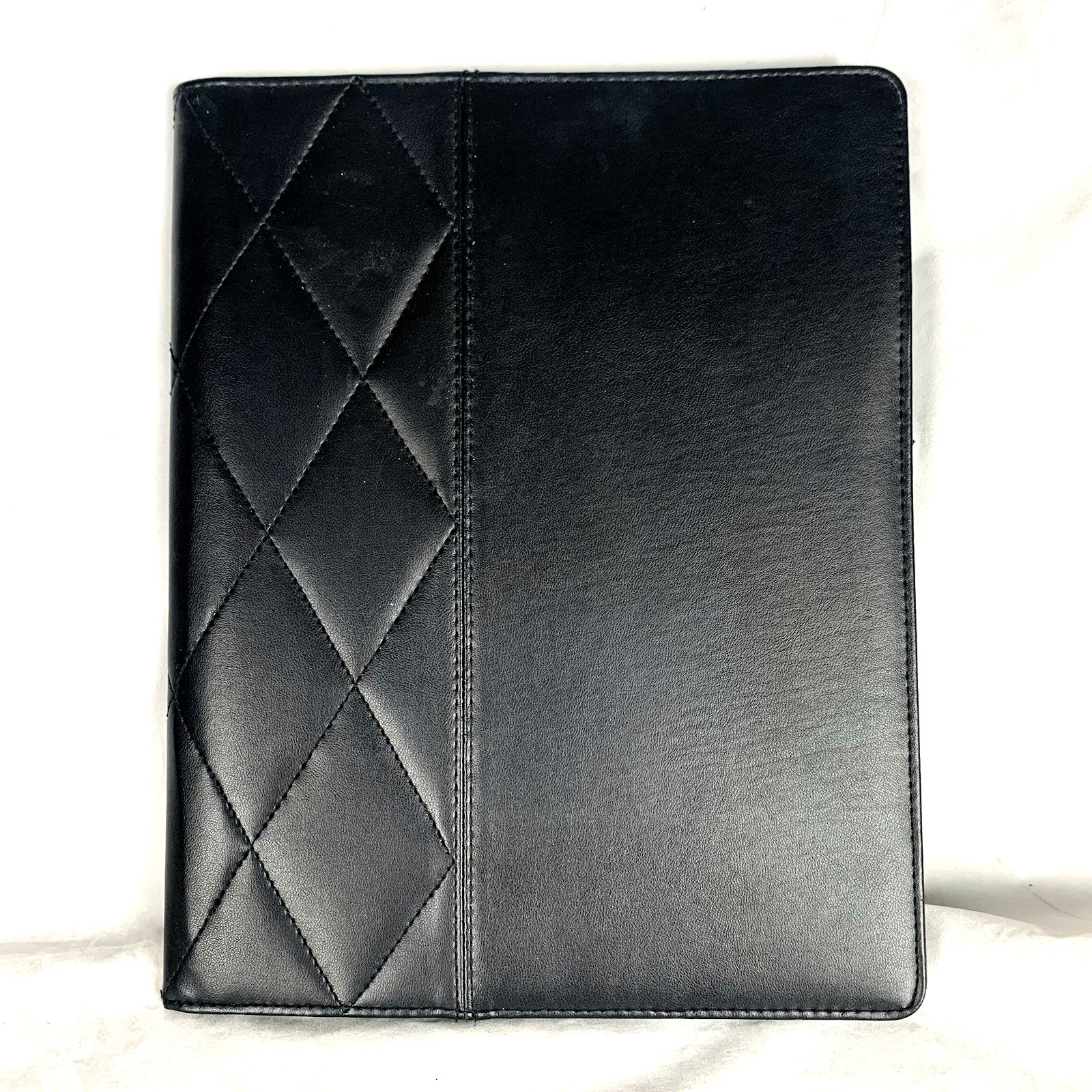Franklin Covey 365 Folio Quilted Diamond Stitching Detail 12 Inch Black